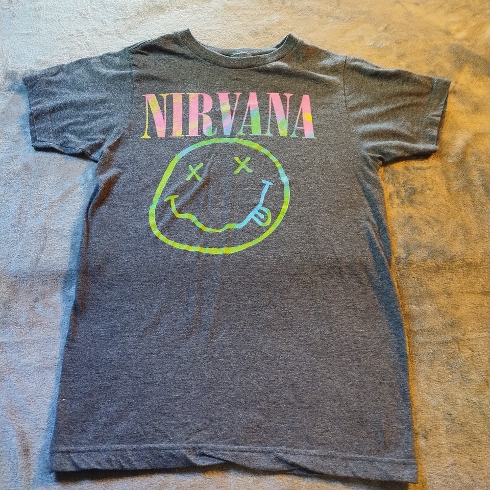 Classic Nirvana Smiley Face Graphic Tee Charcoal Gray‎ Grunge Rock Band Size Sm